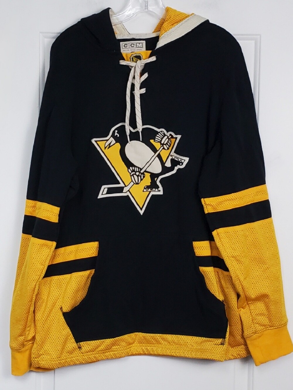 Reebok CCM Official Vintage Apparel NHL Pittsburgh Penguins Lace Up Jersey Sz L